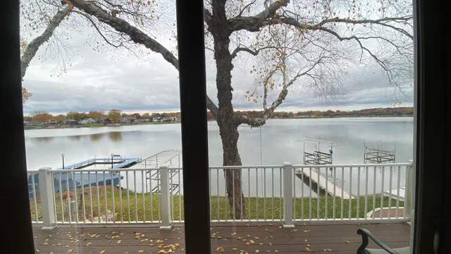 $924,998 | 1728 Beachview Court, Crown Point, IN 46307