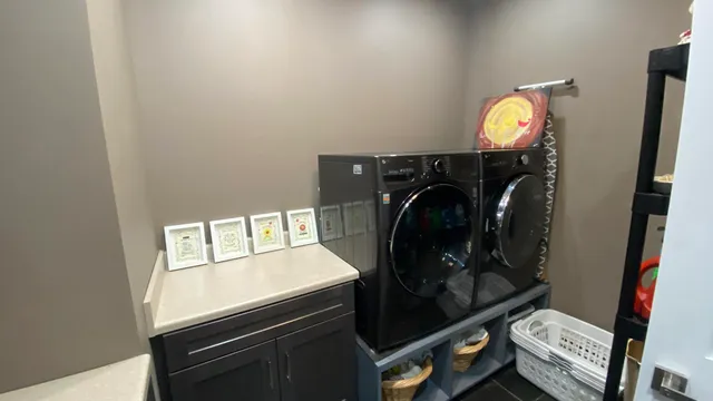 $924,998 | 1728 Beachview Court, Crown Point, IN 46307