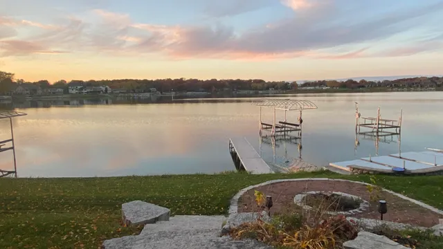 $924,998 | 1728 Beachview Court, Crown Point, IN 46307