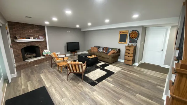 $924,998 | 1728 Beachview Court, Crown Point, IN 46307