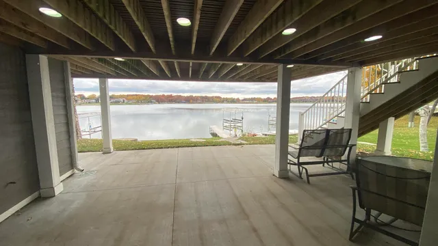 $924,998 | 1728 Beachview Court, Crown Point, IN 46307