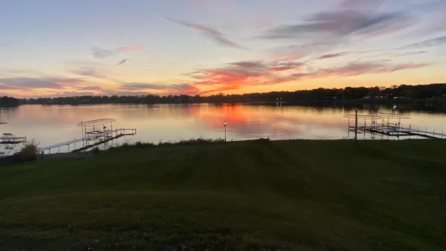 $924,998 | 1728 Beachview Court, Crown Point, IN 46307