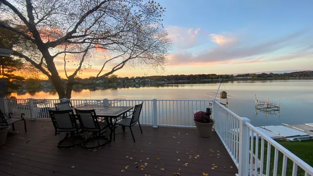 $924,998 | 1728 Beachview Court, Crown Point, IN 46307