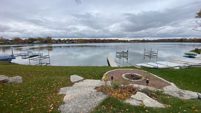 $924,998 | 1728 Beachview Court, Crown Point, IN 46307