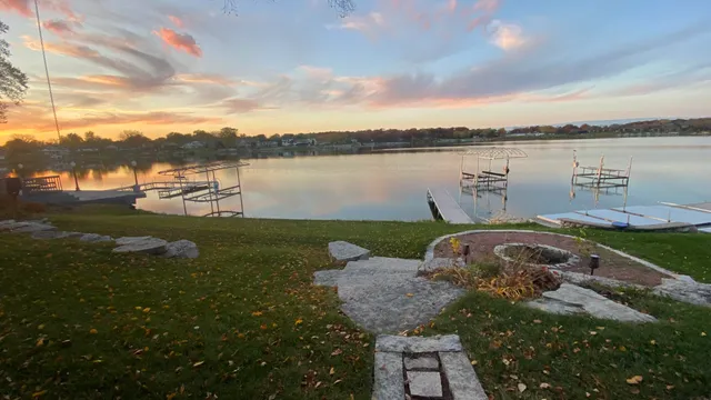 $924,998 | 1728 Beachview Court, Crown Point, IN 46307