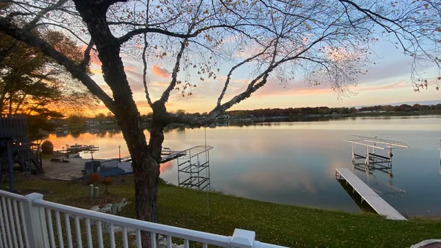 $924,998 | 1728 Beachview Court, Crown Point, IN 46307