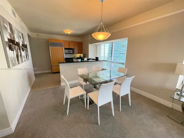 $10,000 | 1435 Brickell Avenue, Unit 3112, Miami, FL 33131