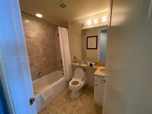 $10,700 | 1435 Brickell Avenue, Unit 3112, Miami, FL 33131