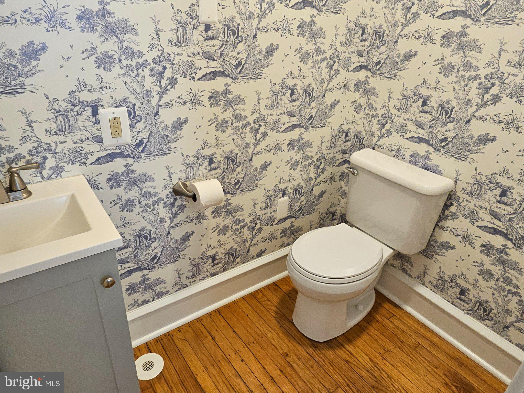 6 Arthur Road, Unit FRONT Rosemont, PA 19010 - Photo 9 of 24 Charming half-bath with vintage flair.