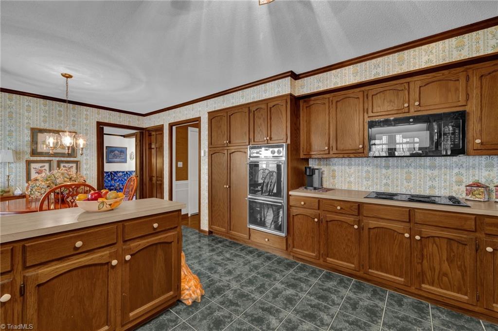 3604 Hunting Ridge Drive High Point, NC 27265 - Photo 14 of 50 Gallery Image 14