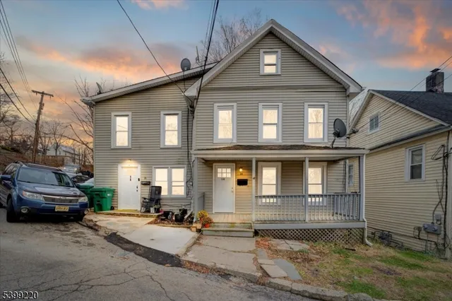 $449,999 | 14 Church Street, Sussex, NJ 07461