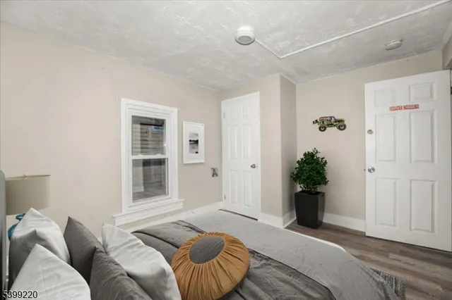 $449,999 | 14 Church Street, Sussex, NJ 07461