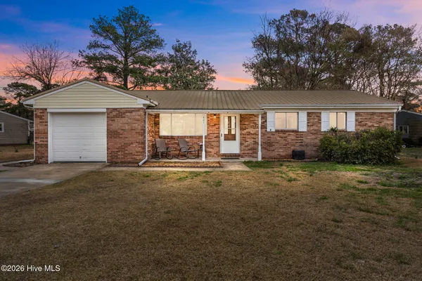 $249,900 | 401 Ramsey Drive, Jacksonville, NC 28540