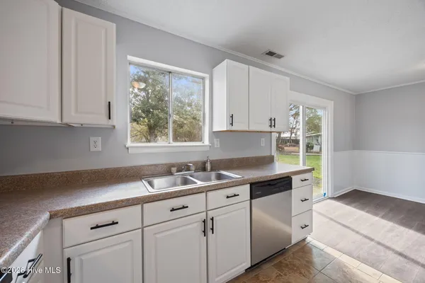 $249,900 | 401 Ramsey Drive, Jacksonville, NC 28540