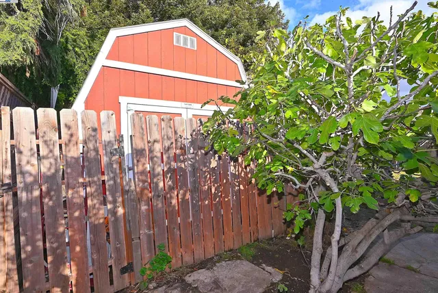 $869,000 | 19092 Ricardo Avenue, San Lorenzo, CA 94541