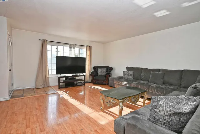 $869,000 | 19092 Ricardo Avenue, San Lorenzo, CA 94541