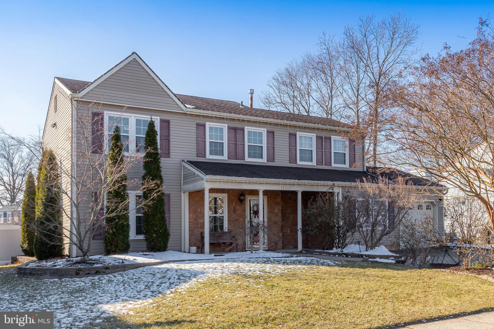 11 Glamis Road Blackwood, NJ 08012 - Photo 1 of 36 Brick faced entryway with a covered porch area!