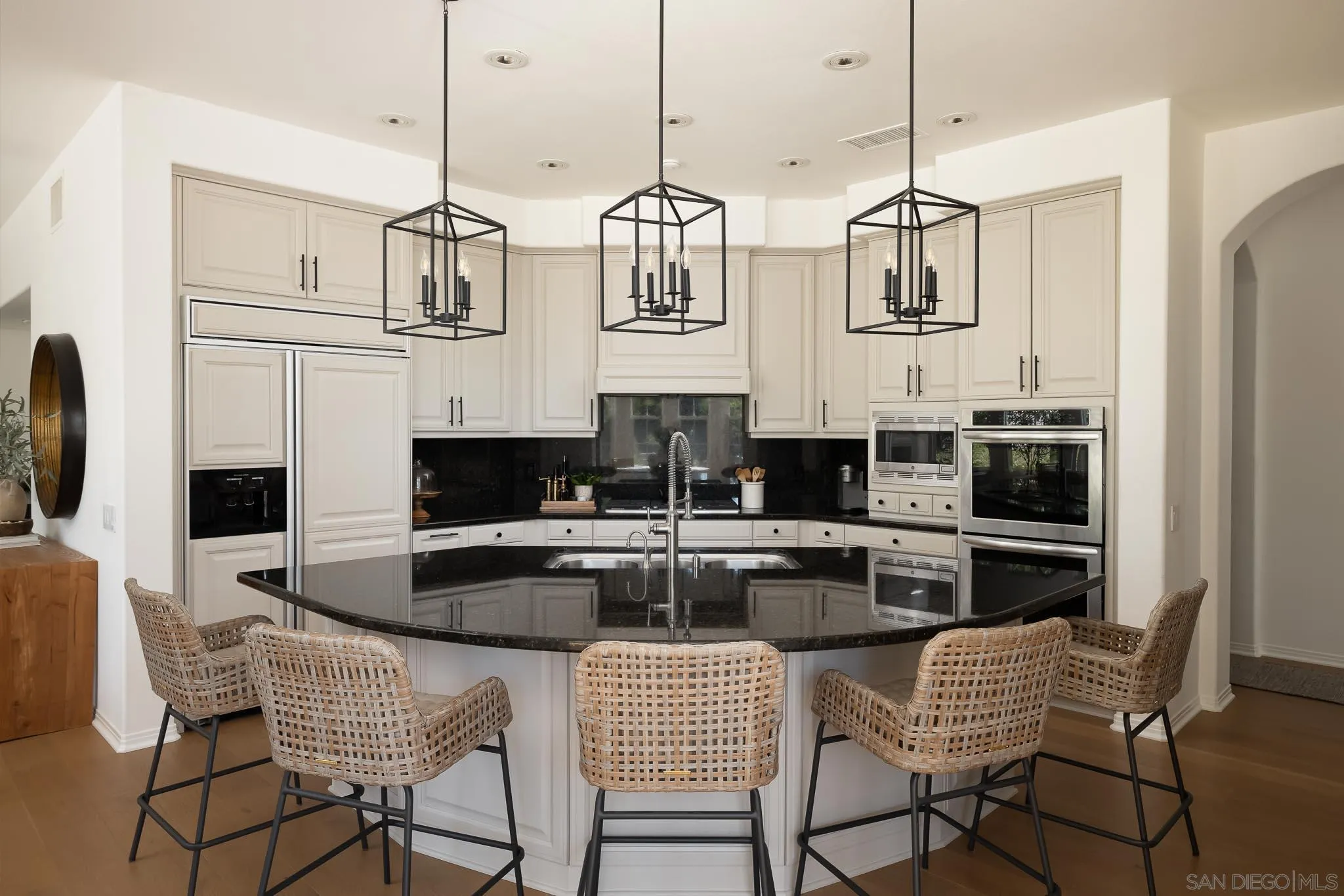 13640 Ash Hollow Crossing Road Poway, CA 92064 - Photo 13 of 50 Gallery Image 13