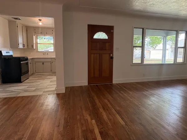 $389,000 | 2408 Lilac Court, Ceres, CA 95307