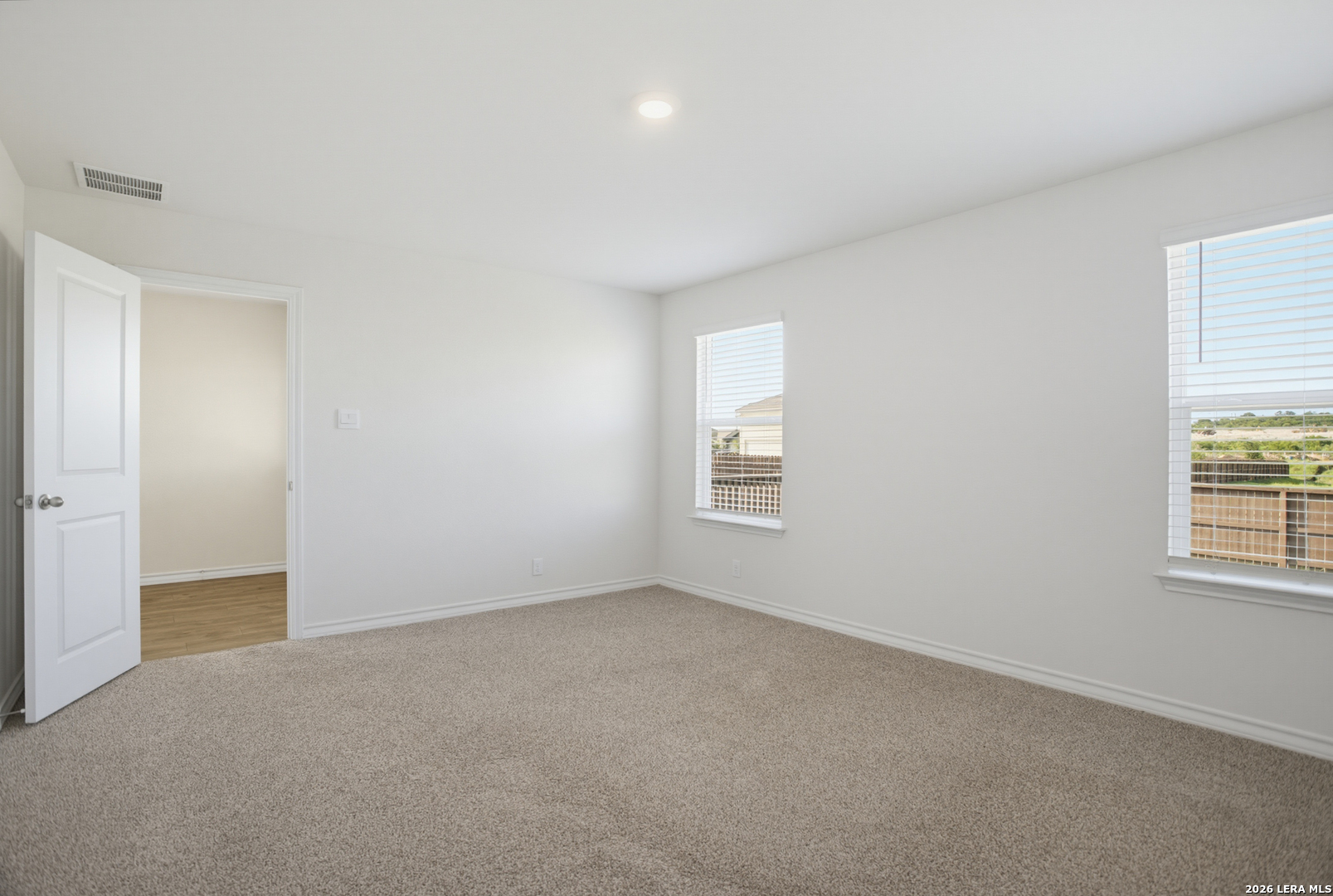 12627 El Arrayan Converse, TX 78109 - Photo 9 of 26