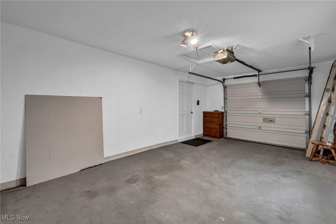 12976 West Pleasant Valley Road Cleveland, OH 44130 - Photo 37 of 47 Gallery Image 37