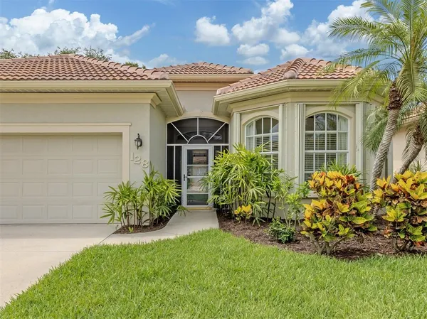 $699,000 | 128 Amora Avenue, Venice, FL 34285