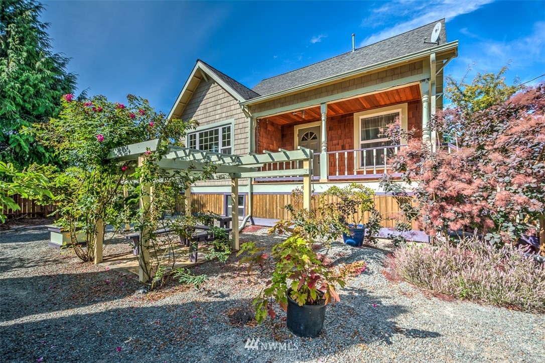 20385 Lafayette Road Burlington, WA 98233 - Photo 3 of 25 Gallery Image 3