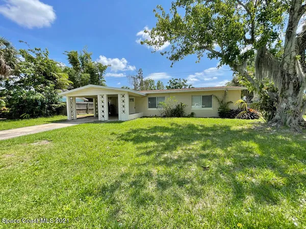 $2,000 | 304 3rd Street, Merritt Island, FL 32953