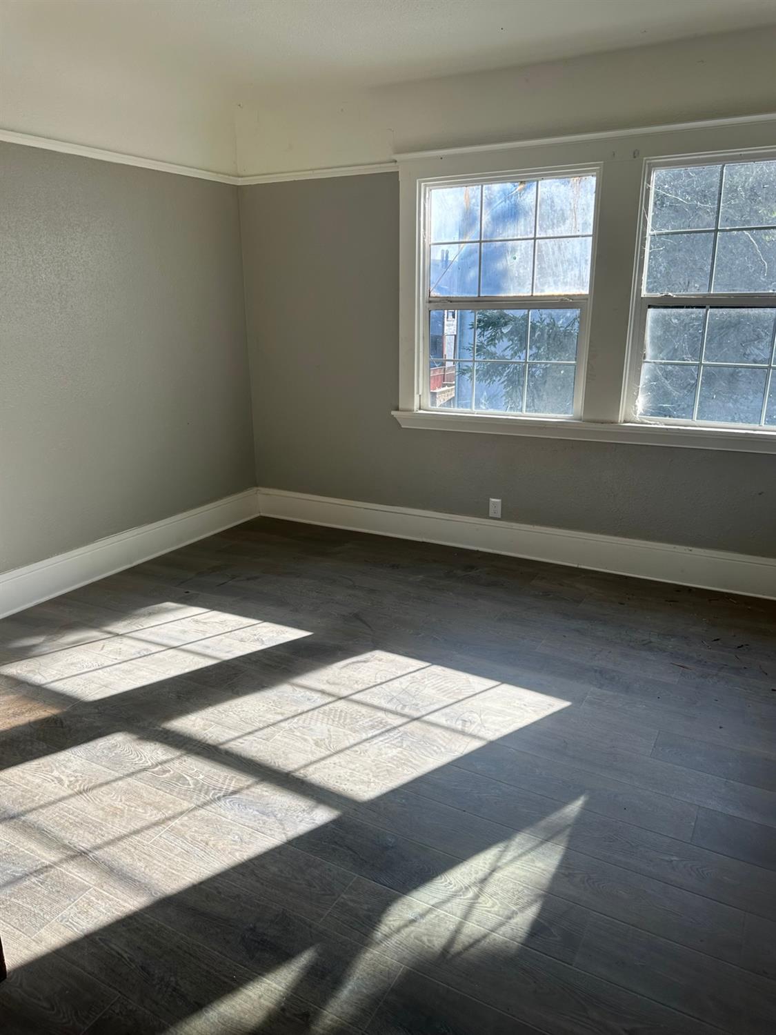 14055 River Road Walnut Grove, CA 95690 - Photo 27 of 55 view of an empty room with a window