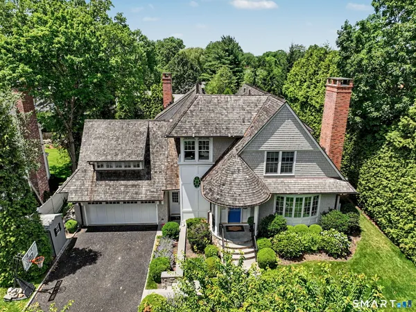$5,695,000 | 7 Hearthstone Drive, Greenwich, CT 06878