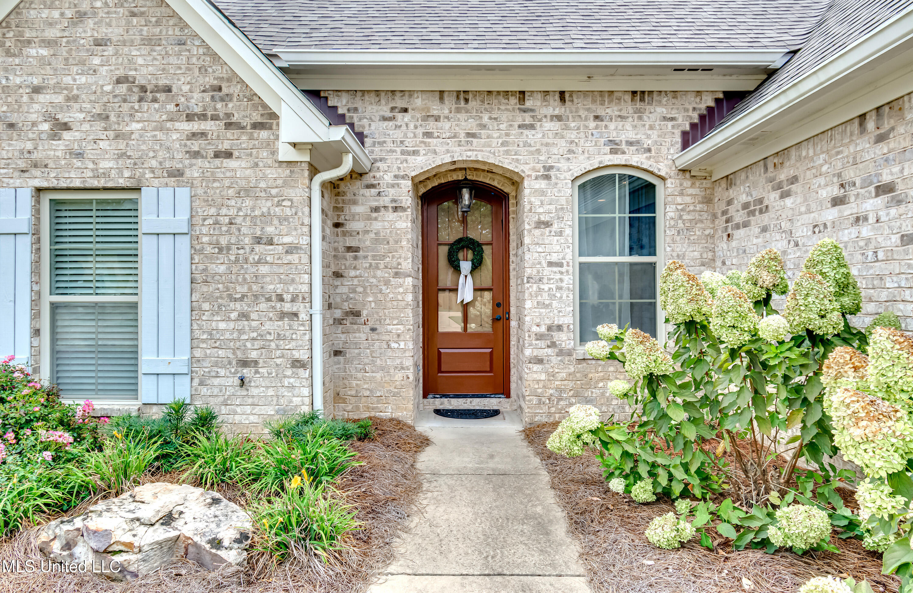 237 Buckhead Drive Madison, MS 39110 - Photo 4 of 36 237 Buckhead Dr-1