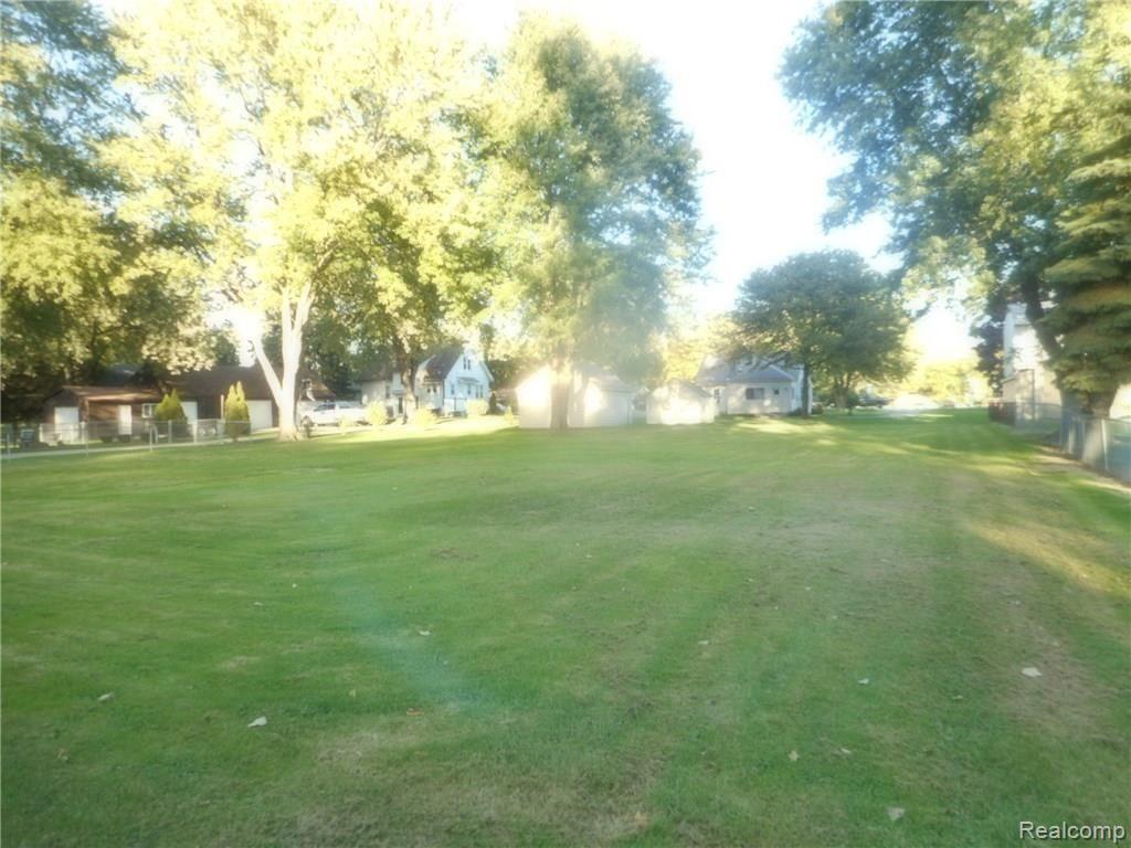 10250 Pardee Road Taylor, MI 48180 - Photo 12 of 58 BACK YARD