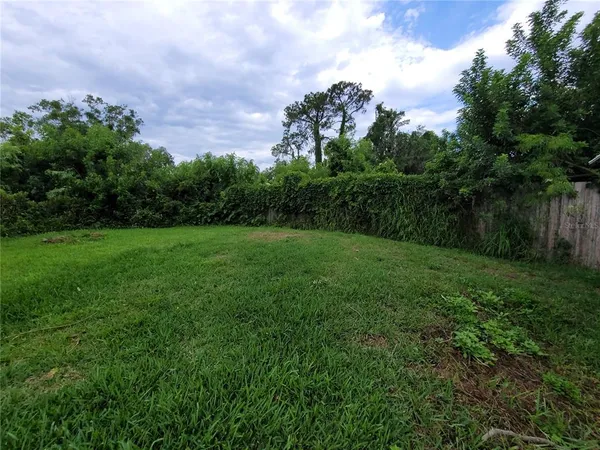 $1,495 | 2235 Lakeview Street, Lakeland, FL 33801