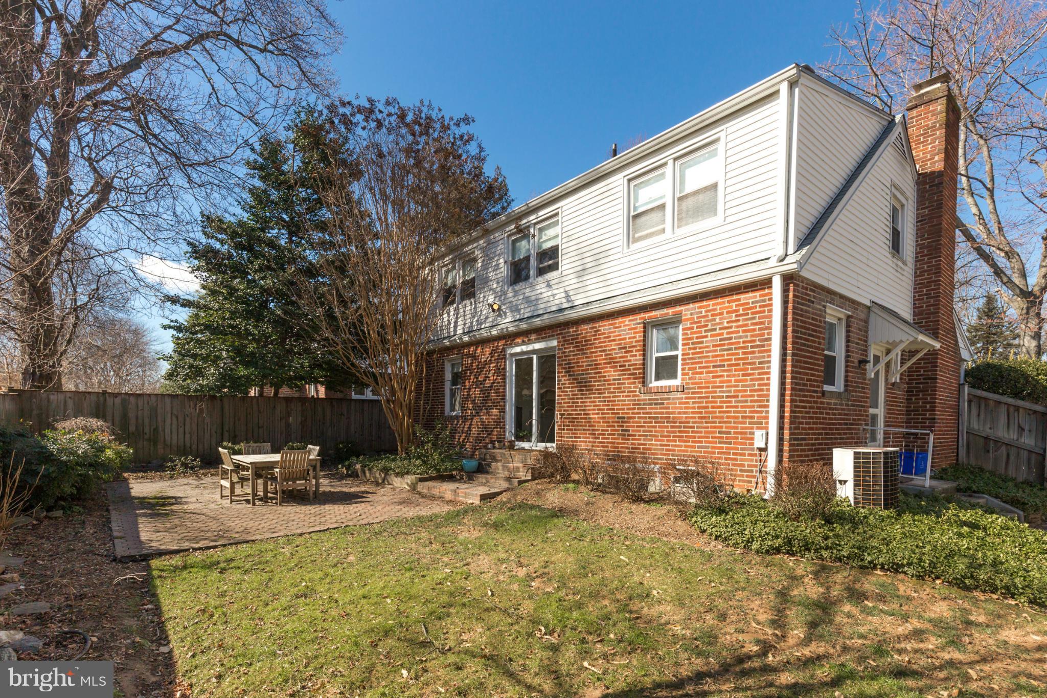 2010 Lansdowne Way Silver Spring, MD 20910 - Photo 23 of 23 Exterior (Rear)