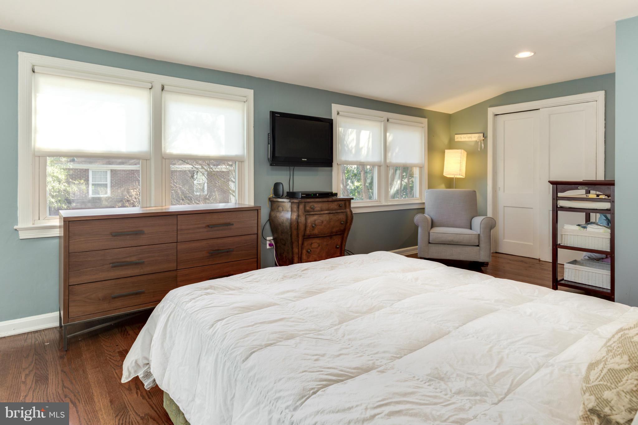 2010 Lansdowne Way Silver Spring, MD 20910 - Photo 10 of 23 Bedroom (Master)