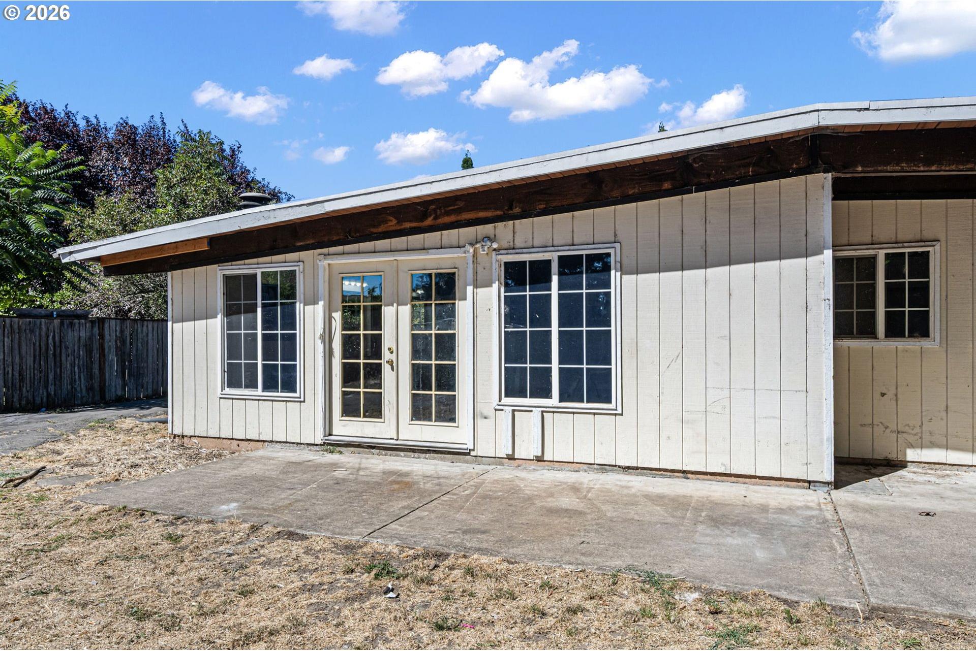 3560 Harlow Road Eugene, OR 97401 - Photo 31 of 32 Gallery Image 31