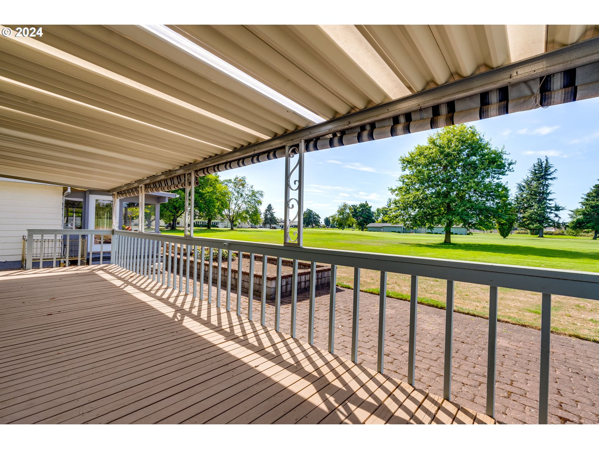 1585 Princeton Road Woodburn, OR 97071 - Photo 38 of 46 a view of an ocean from a balcony