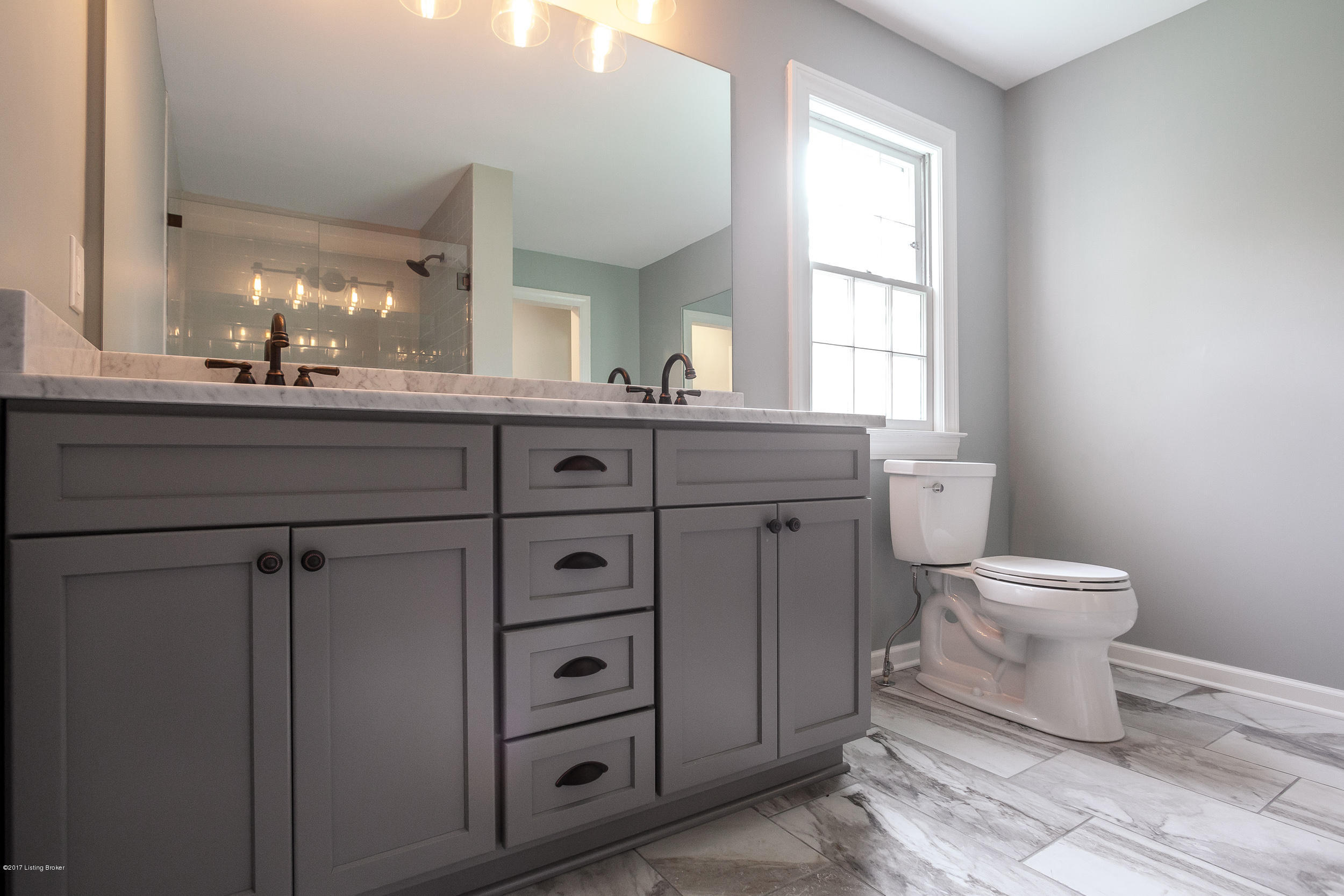 5306 Hempstead Road Louisville, KY 40207 - Photo 27 of 40 5306 Hempstead Rd - 1st Floor Interiors-