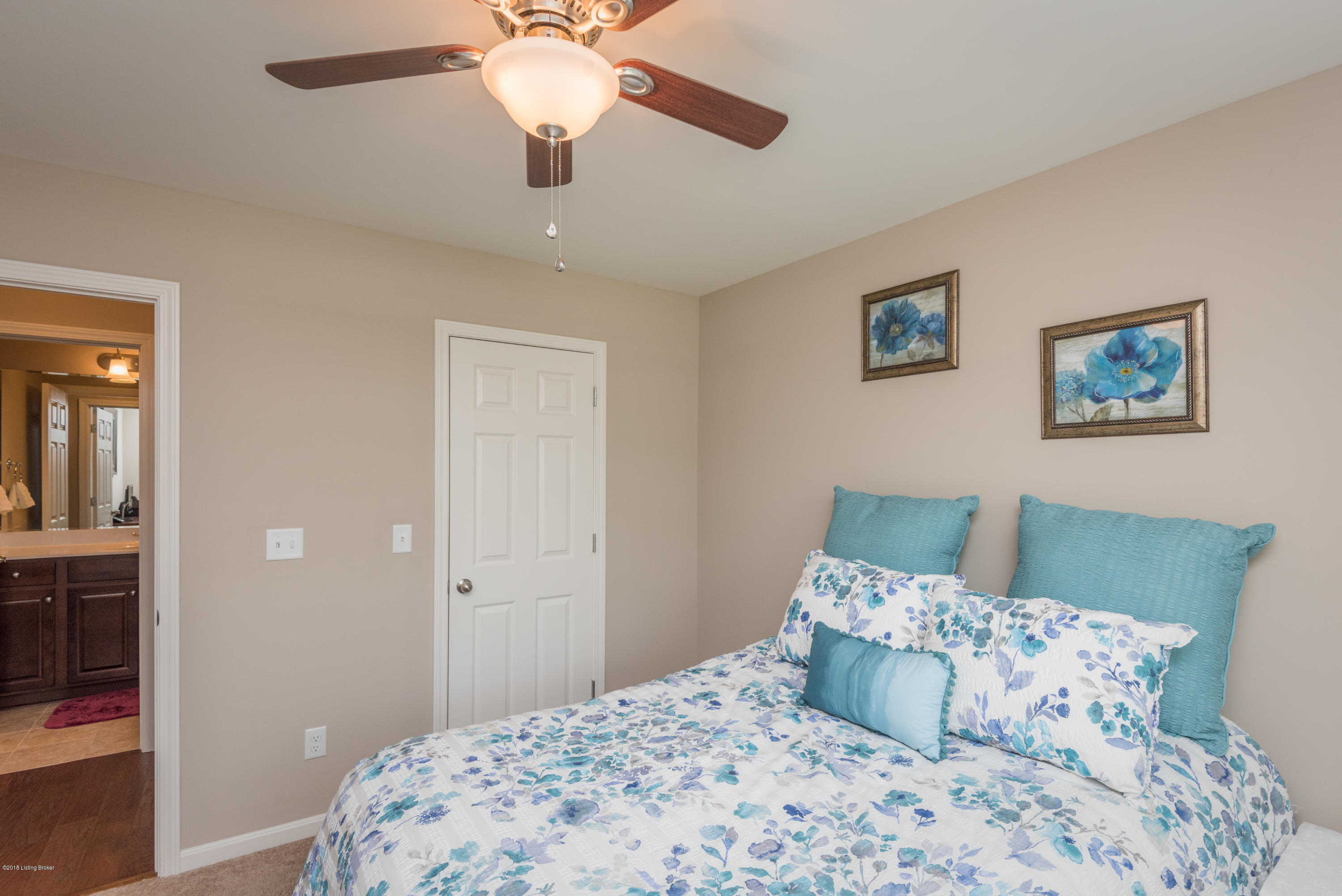 6517 Renate Road Louisville, KY 40291 - Photo 4 of 21 004