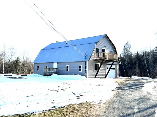 $279,900 | 142 Washington Street, Greenville, ME 04441