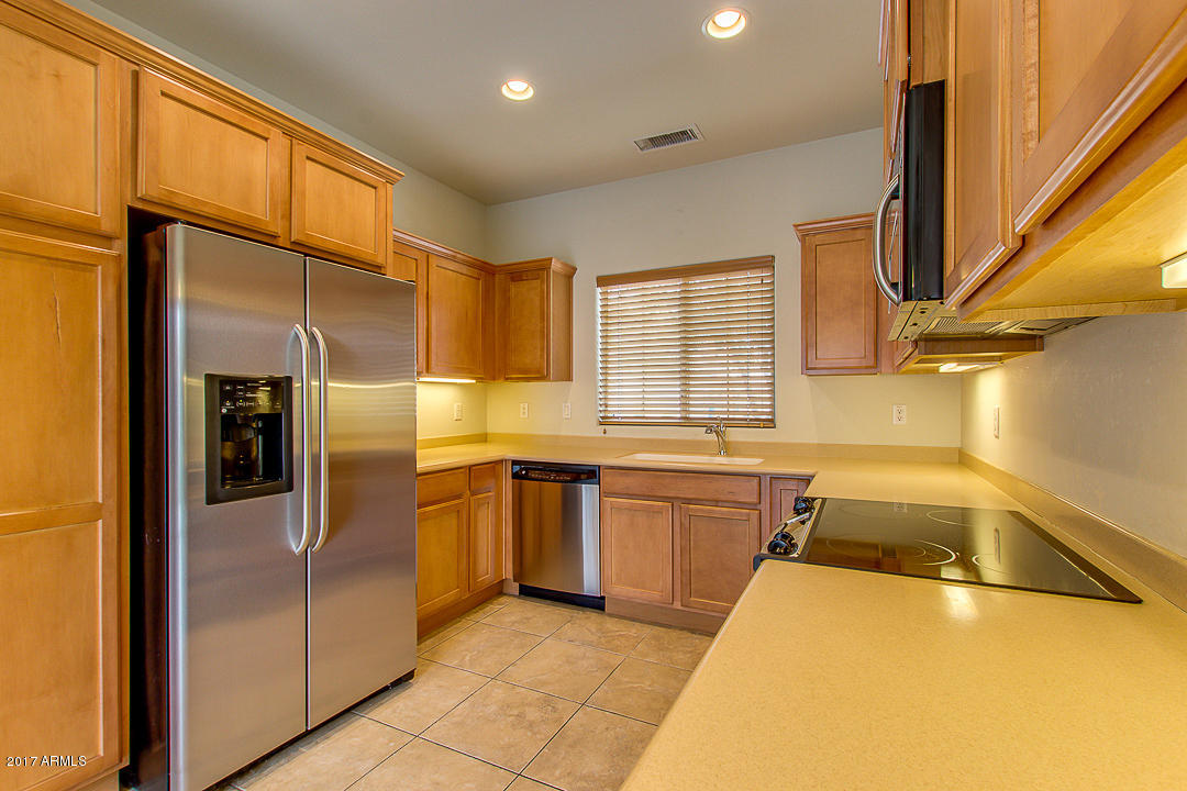 1936 West Davis Road Phoenix, AZ 85023 - Photo 12 of 49 12-Davis