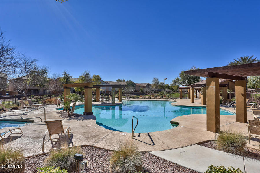 1936 West Davis Road Phoenix, AZ 85023 - Photo 35 of 49 4