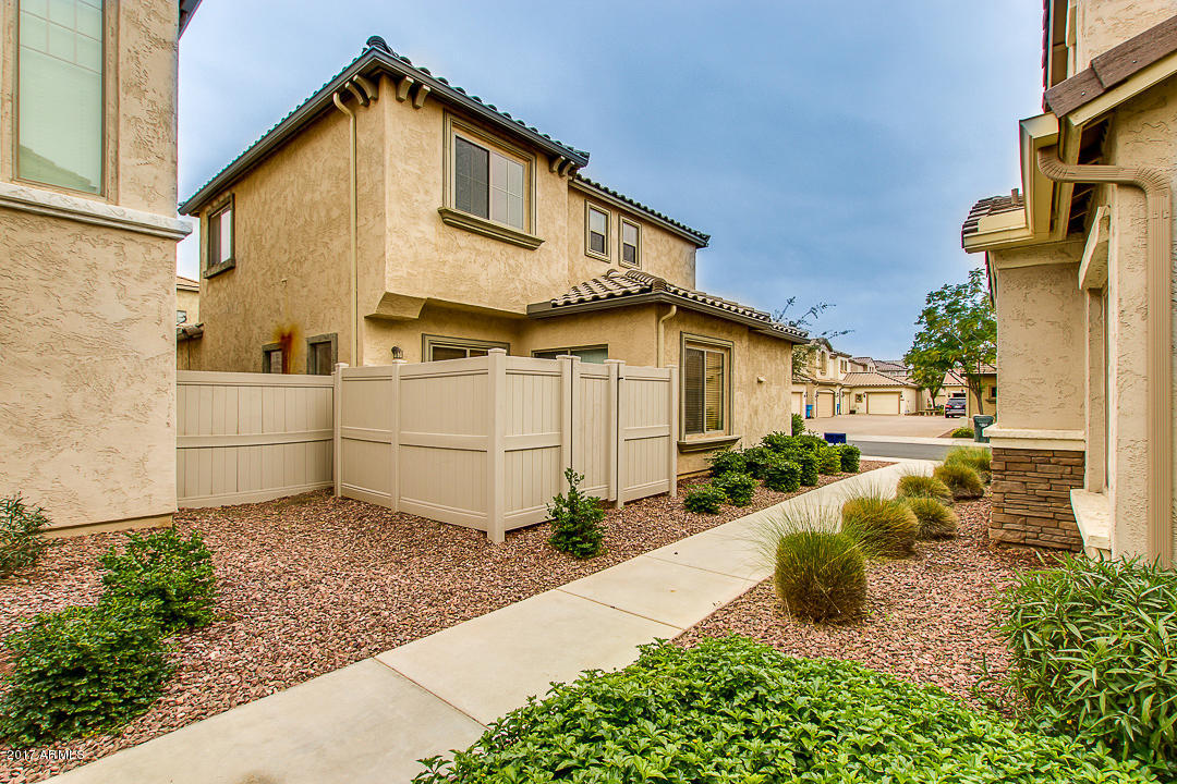 1936 West Davis Road Phoenix, AZ 85023 - Photo 47 of 49 33-Davis