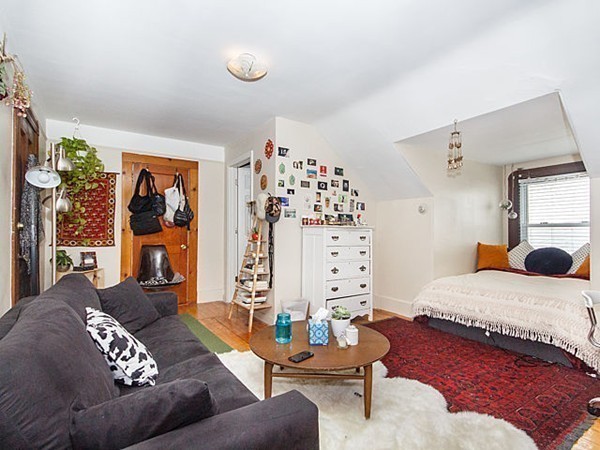 152 Walnut Street Somerville, MA 02145 - Photo 5 of 26 Gallery Image 5