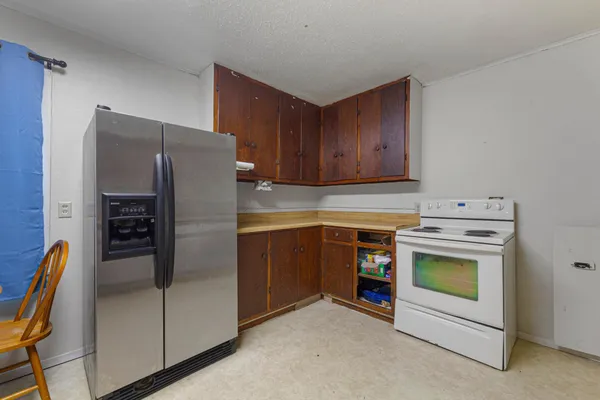 $179,900 | 1070 Willow Street, Faribault, MN 55021