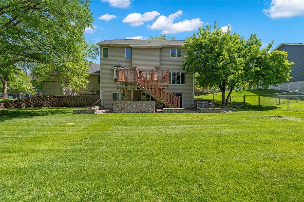 139 Ridge Way Mahtomedi, MN 55115 - Photo 30 of 30