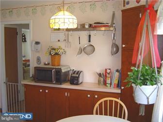 2803 Octagon Avenue Sinking Spring, PA 19608 - Photo 12 of 12 Kitchen