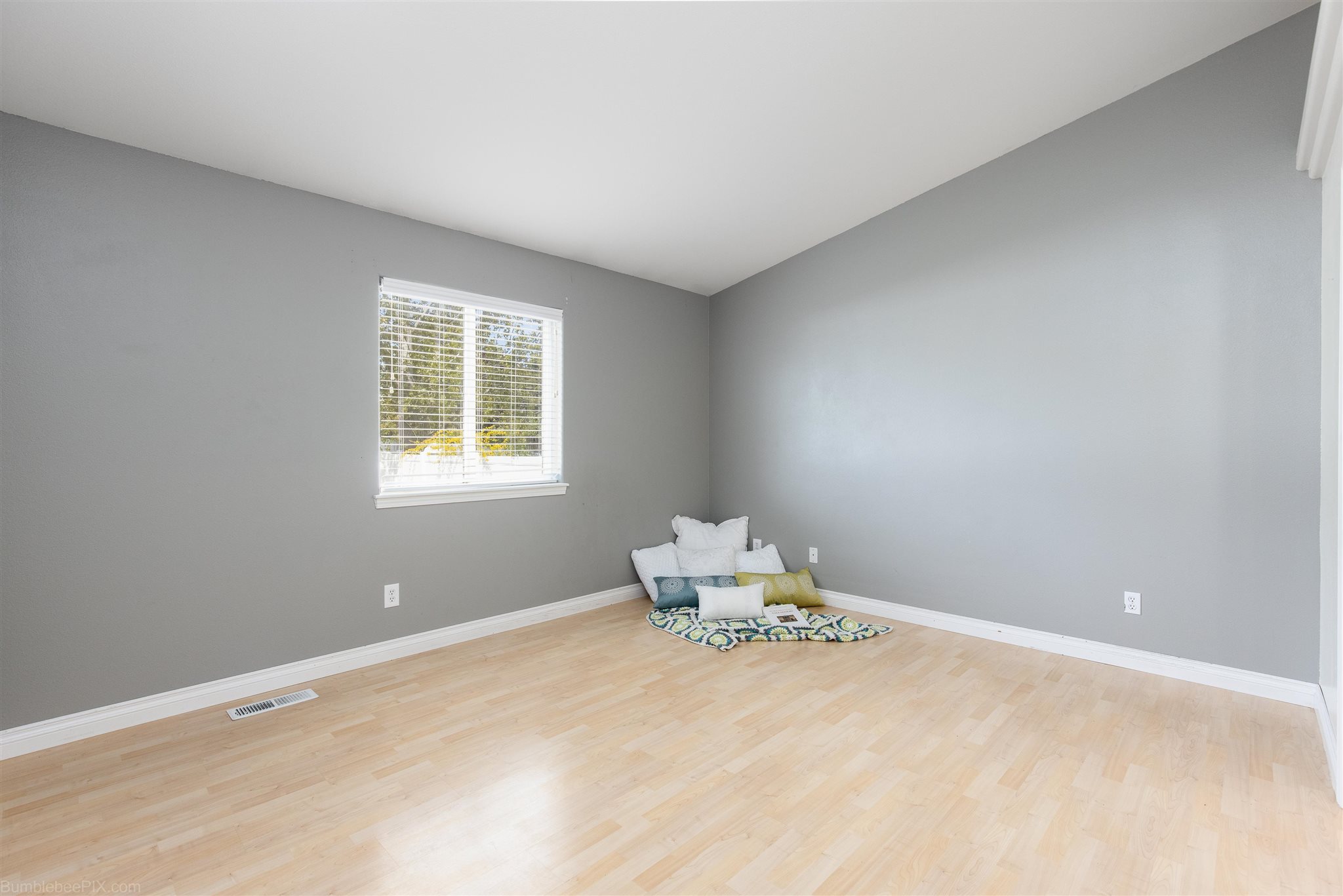1319 North Simpson Road Liberty Lake, WA 99019 - Photo 12 of 38 Gallery Image 12