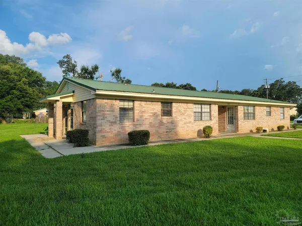 $895 | 9610 Bowman Avenue, Unit C, Pensacola, FL 32534