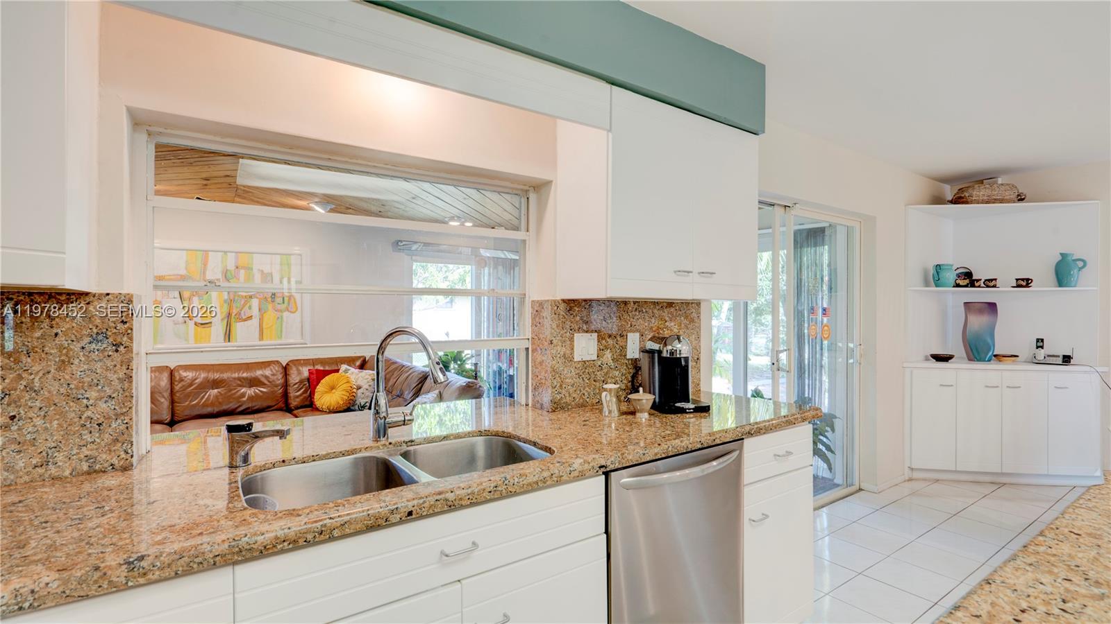 8955 Southwest 85th Terrace Miami, FL 33173 - Photo 9 of 30
